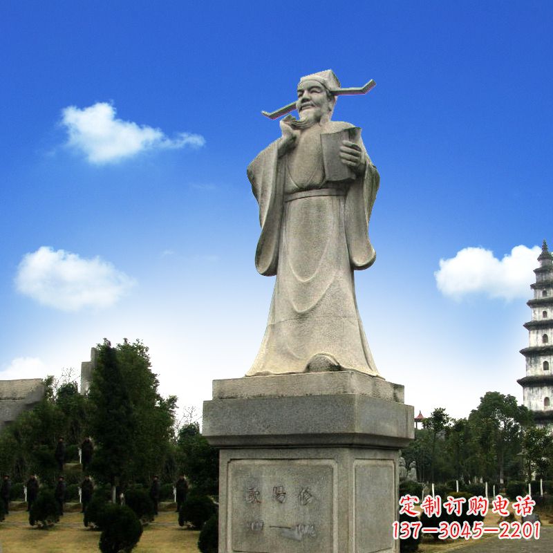 黄冈欧阳修青石雕像,经典文学精髓