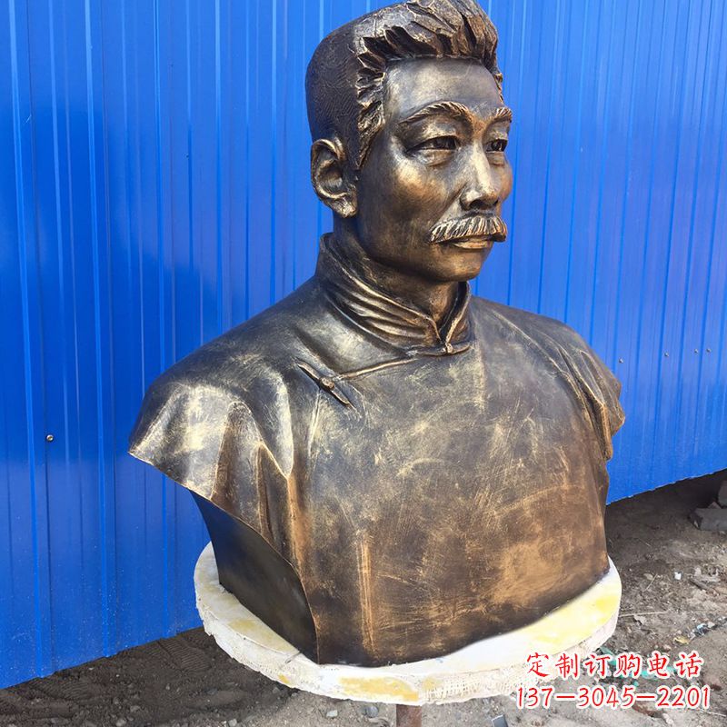 黄冈鲁迅雕塑记忆中的经典人物