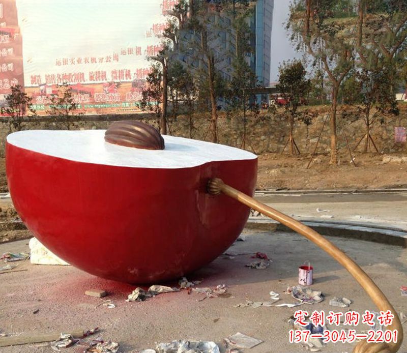 黄冈不锈钢半块苹果雕塑——传承古老文化的艺术品