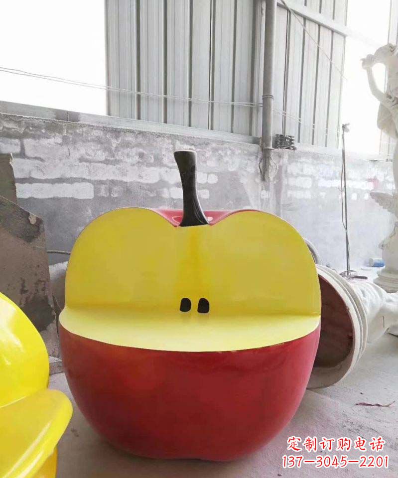 黄冈不锈钢苹果雕塑精致而经久不衰