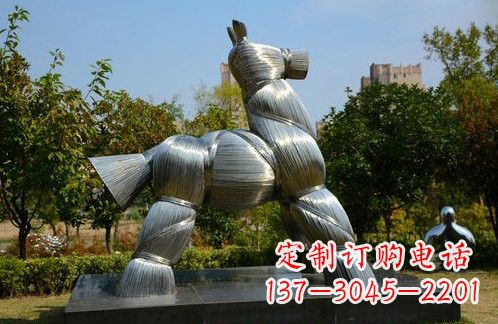 黄冈不锈钢草扎马雕塑艺术精彩绽放