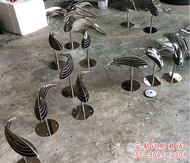 黄冈精美不锈钢动物雕塑