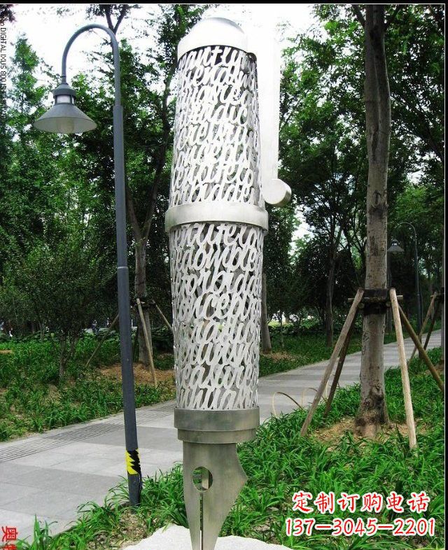 黄冈不锈钢钢笔雕塑艺术与科技的完美结合