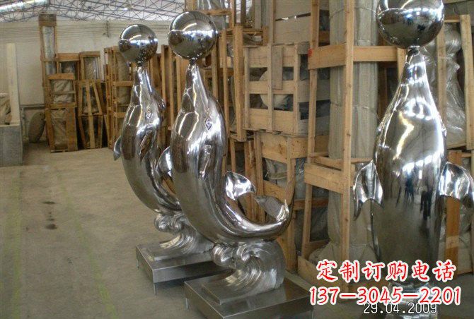 黄冈不锈钢海豚顶球雕塑