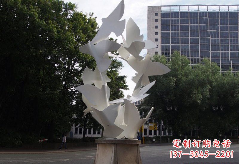 黄冈美丽而宁静的不锈钢和平鸽雕塑