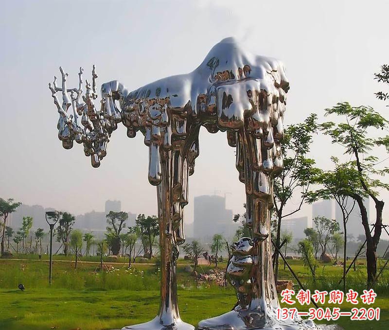黄冈拱门雕塑以不锈钢点缀精美的艺术品