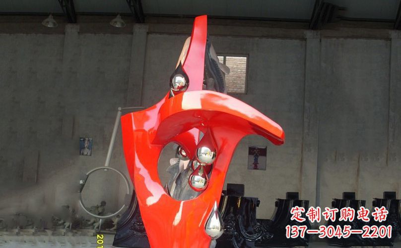 黄冈不锈钢水滴雕塑美丽动人