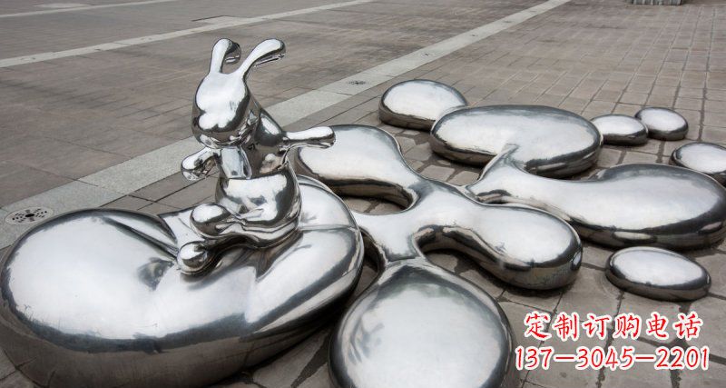 黄冈不锈钢兔子雕塑——精美的水滴广场装饰