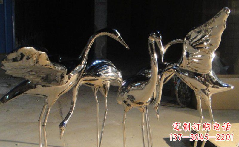黄冈仙鹤雕塑不锈钢锻造的精美艺术