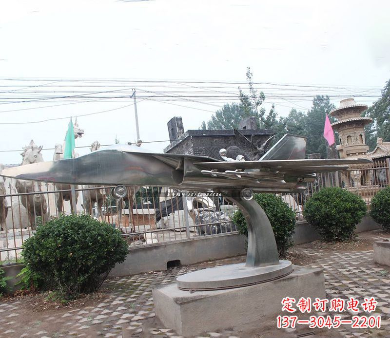 黄冈不锈钢飞机雕塑象征着飞翔的梦想