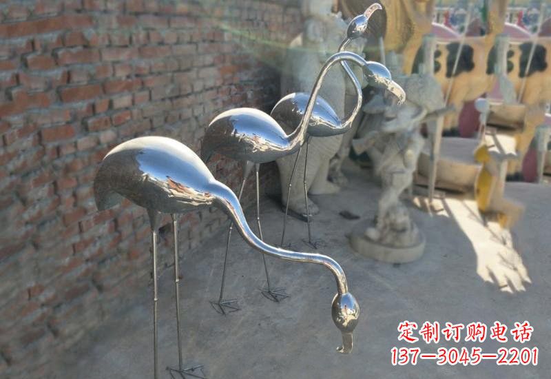 黄冈不锈钢火烈鸟雕塑灿烂耀眼的艺术之作