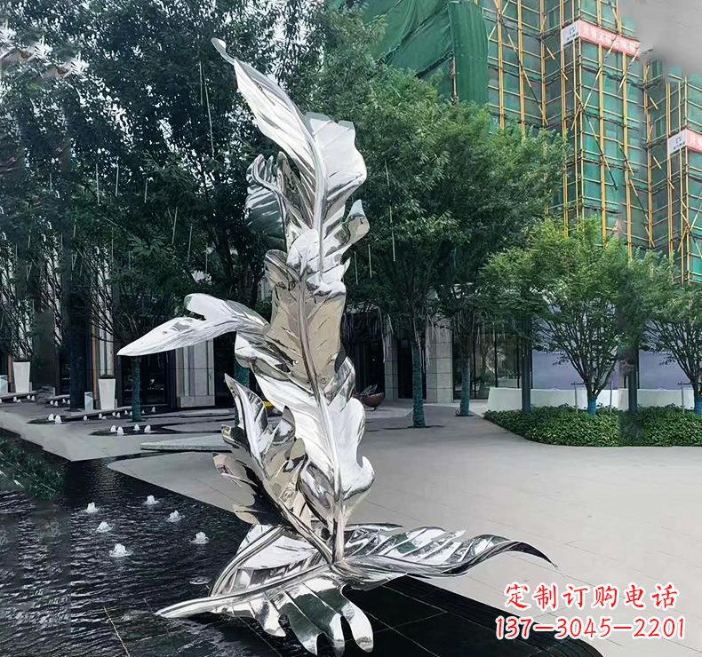 黄冈不锈钢公园树叶雕塑精美绝伦