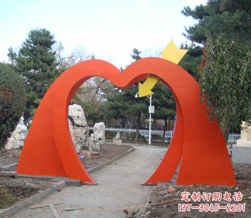 黄冈不锈钢拱门雕塑给空间增添灵动之美