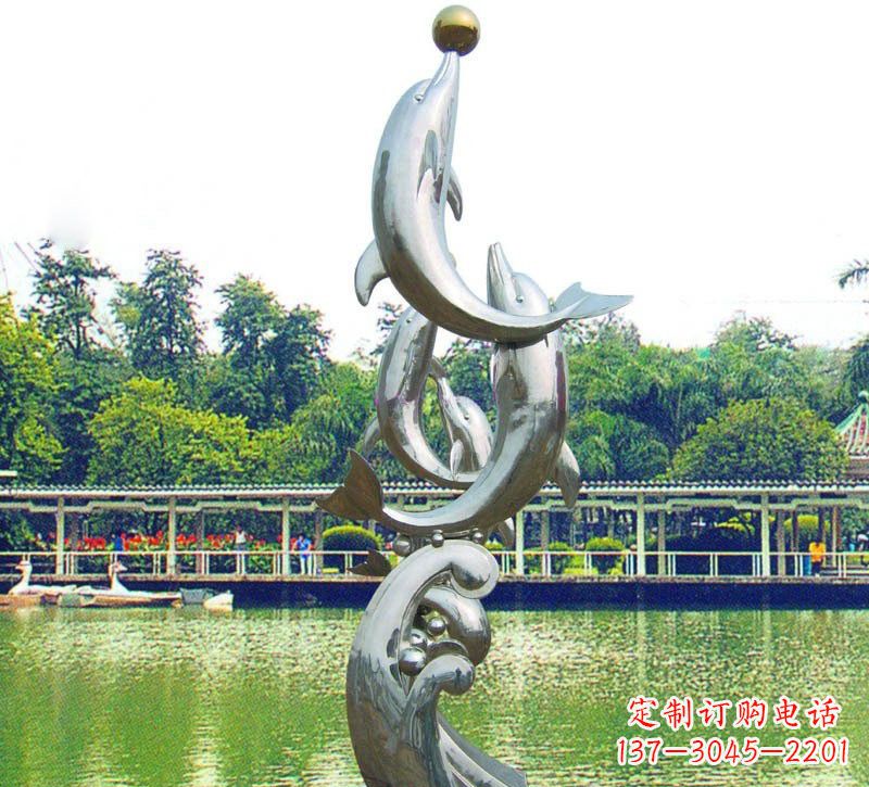 黄冈海豚的美丽雕塑
