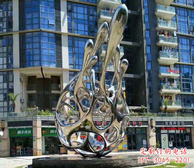 黄冈不锈钢火龙果雕塑集艺术与自然之美