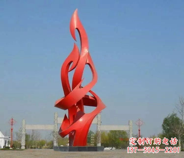 黄冈火苗雕塑点缀城市景观