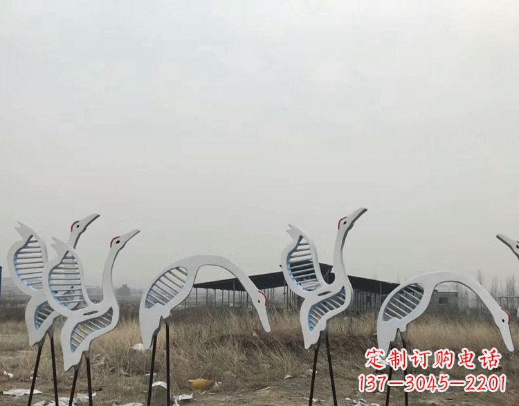 黄冈精美不锈钢仙鹤雕塑