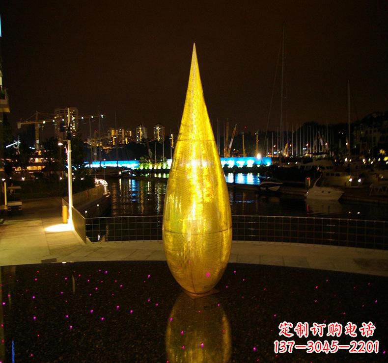 黄冈不锈钢水滴雕塑给环境带来美丽