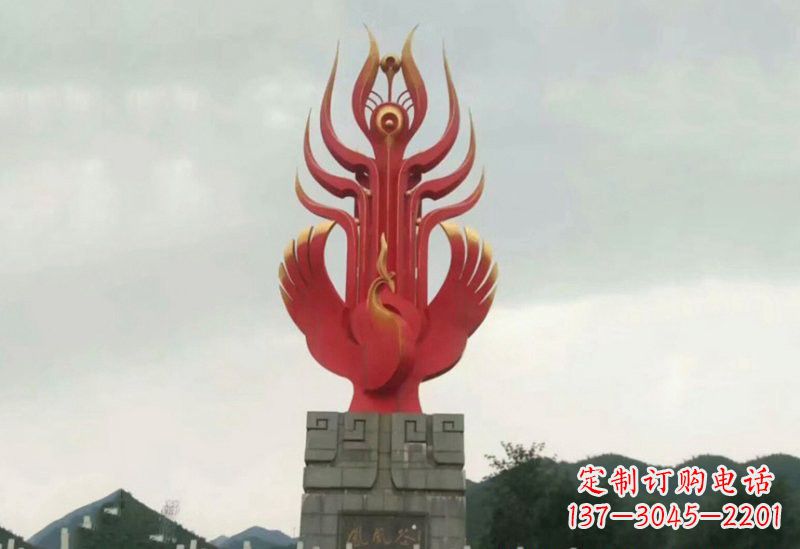 黄冈凤凰雕塑美丽传奇的象征