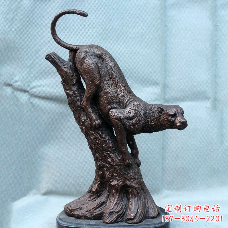 黄冈不锈钢猎豹雕塑经典之美