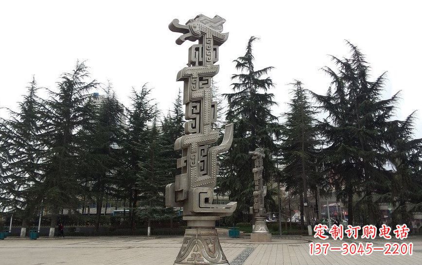 黄冈不锈钢龙柱雕塑引领公共景观