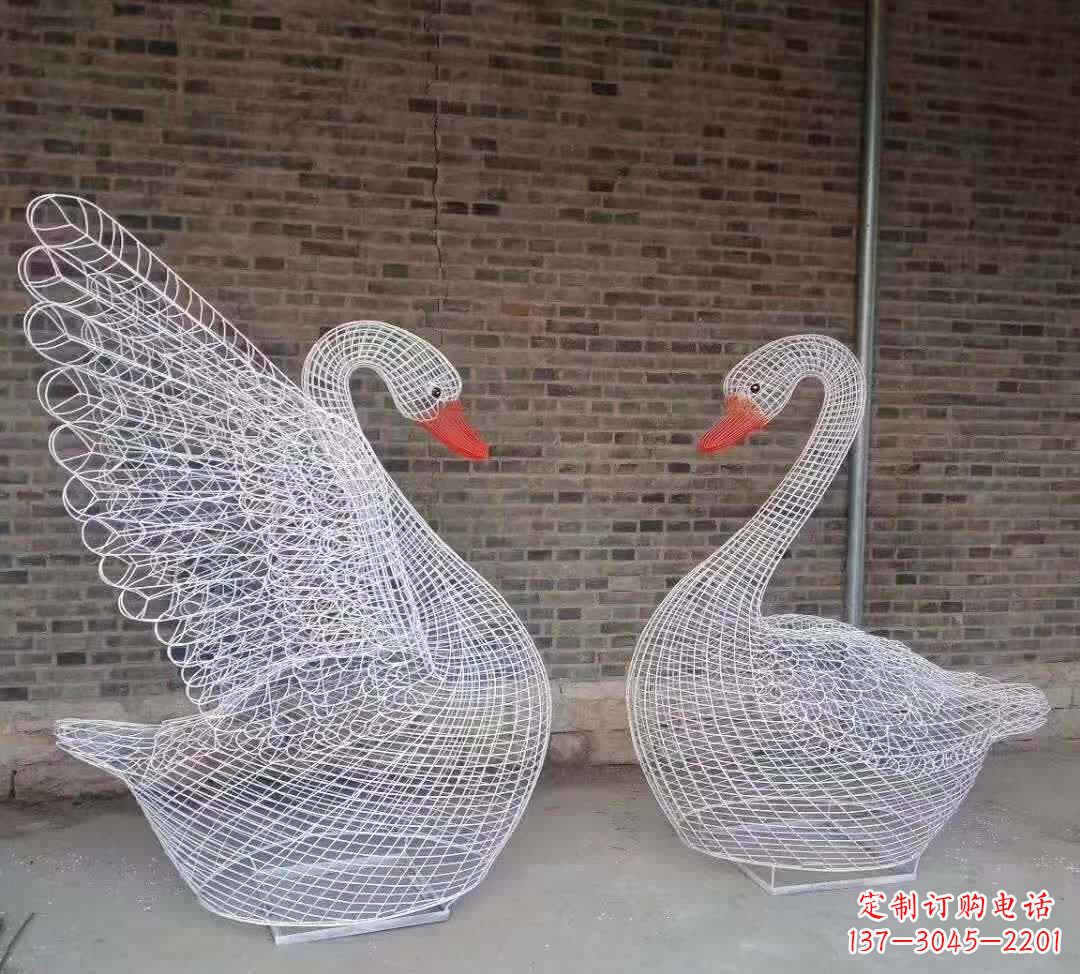 黄冈不锈钢镂空天鹅雕塑——美丽动人
