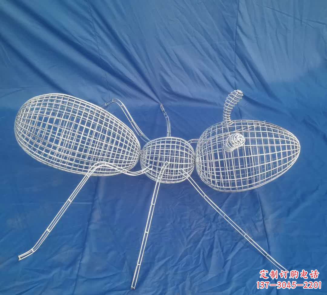 黄冈蚂蚁镂空雕塑精致的艺术精品