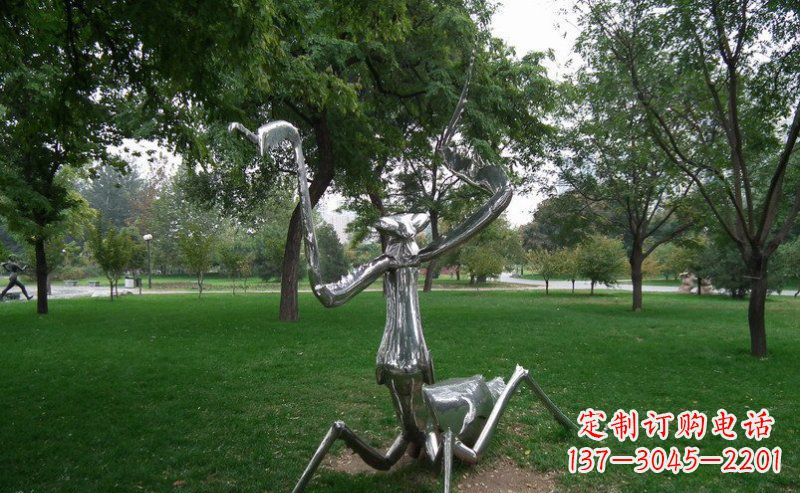 黄冈不锈钢螳螂古朴雅致的雕塑