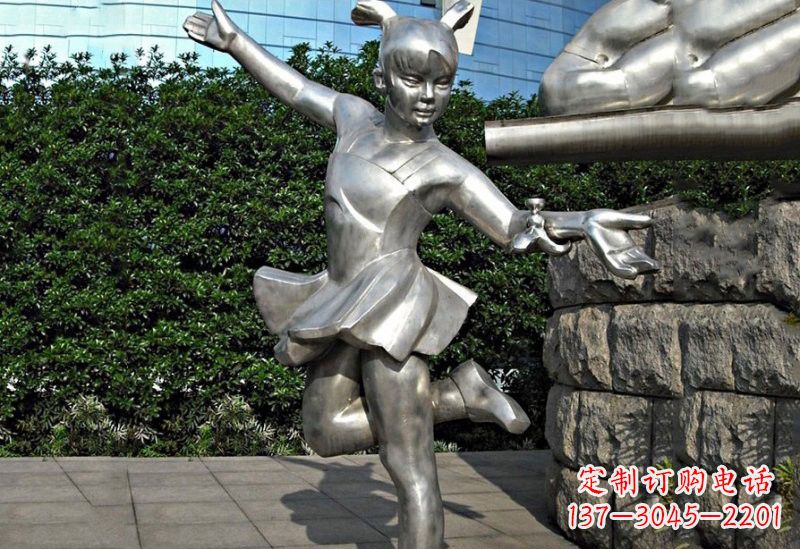 黄冈勇敢的女孩