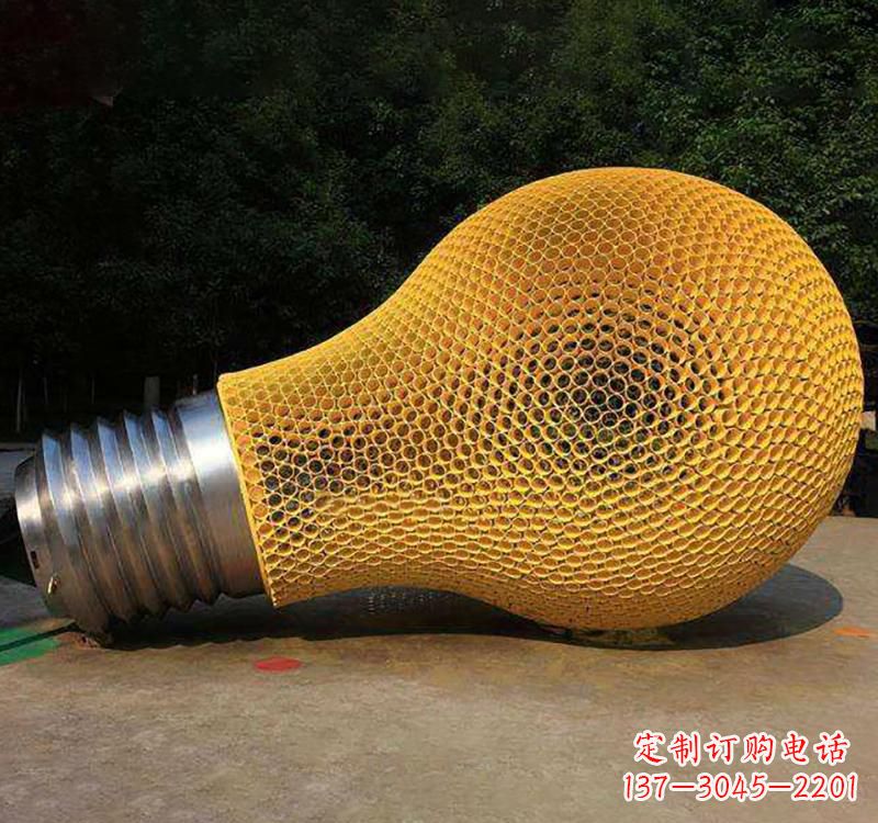 黄冈不锈钢灯泡雕塑点亮小区景观