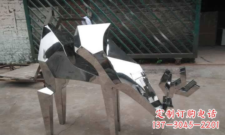 黄冈不锈钢小羊雕塑艺术的精髓