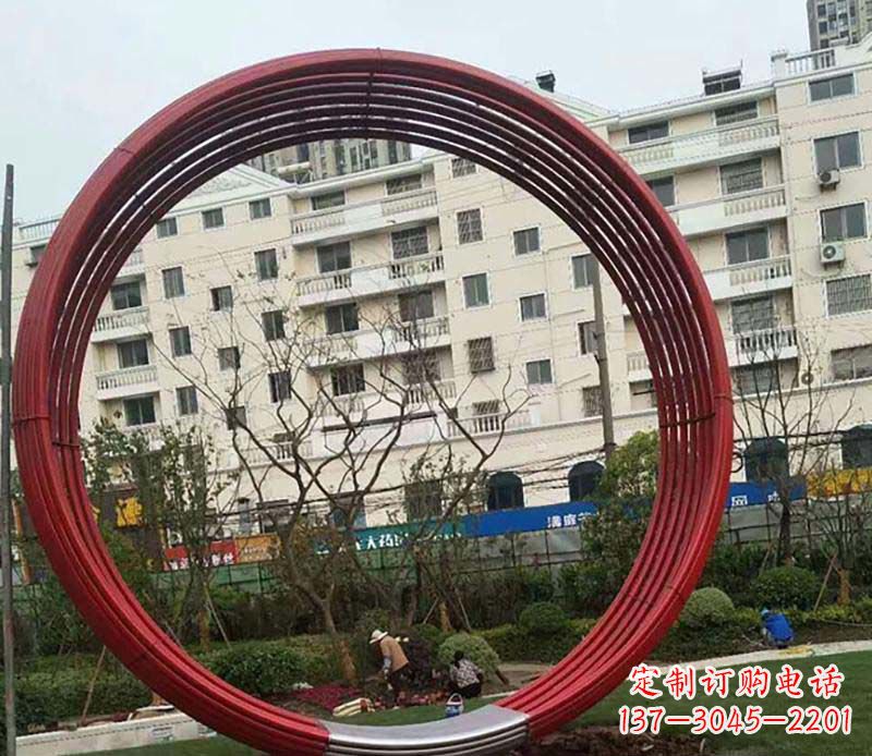 黄冈不锈钢圆环雕塑精致而经久耐用