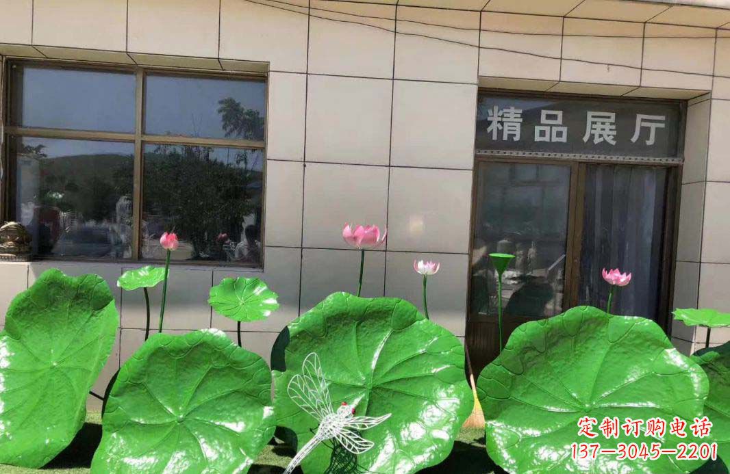 黄冈不锈钢荷叶雕塑艺术性与美感的完美结合