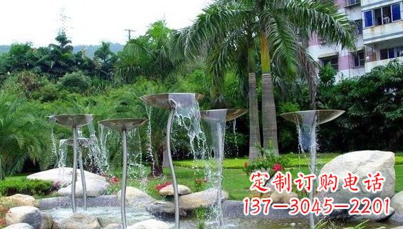 黄冈不锈钢喷泉雕塑——艺术之美
