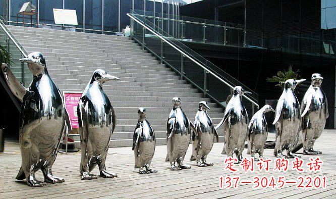 黄冈企鹅雕塑——永恒的象征