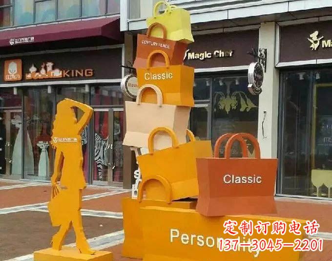 黄冈非凡购物袋雕塑——给步行街带来美好的变化