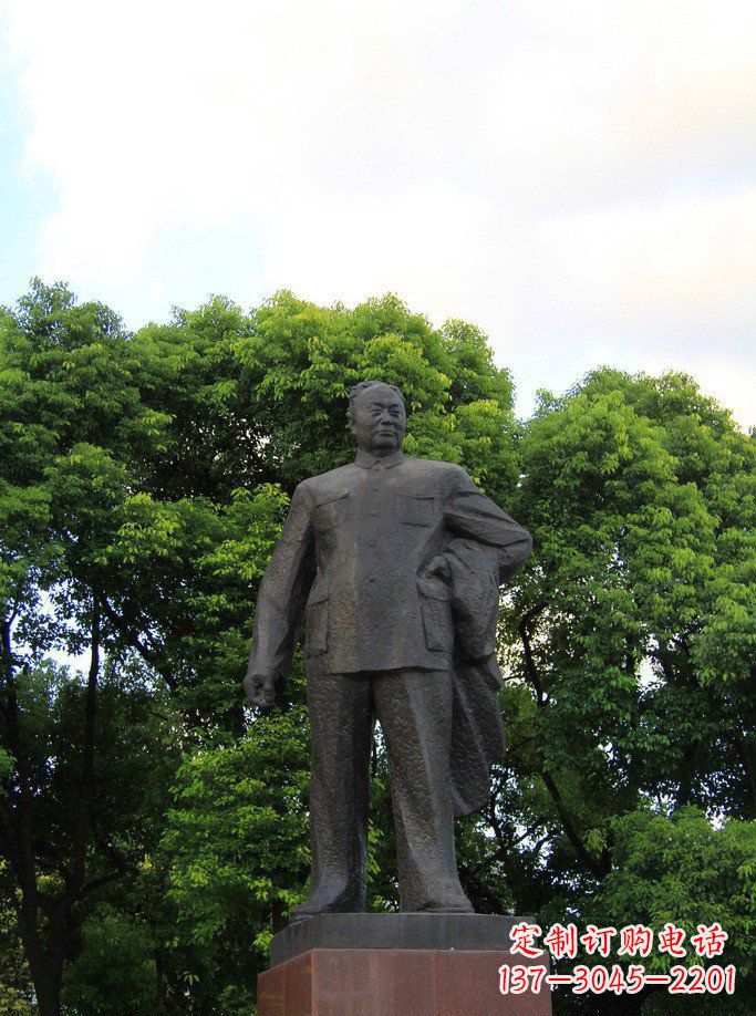 黄冈陈毅近代名人铜雕