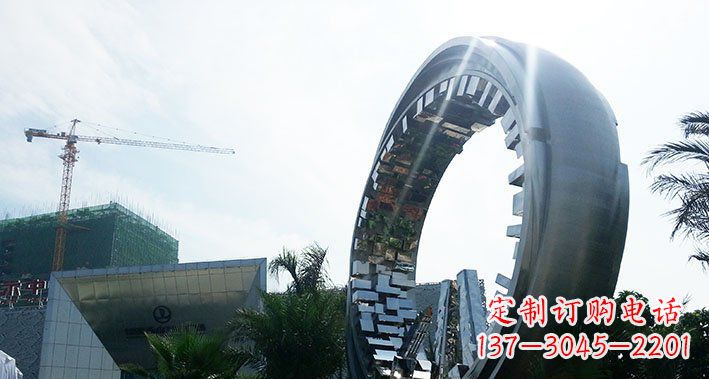 黄冈美丽而优雅的不锈钢圆环雕塑