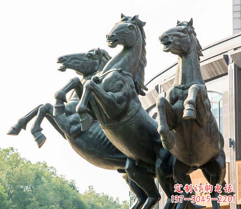 黄冈马雕塑集传统文化与现代装置艺术于一身