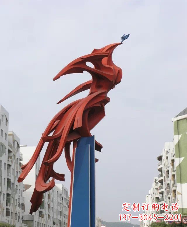 黄冈凤凰雕塑传承古老文化的艺术精品