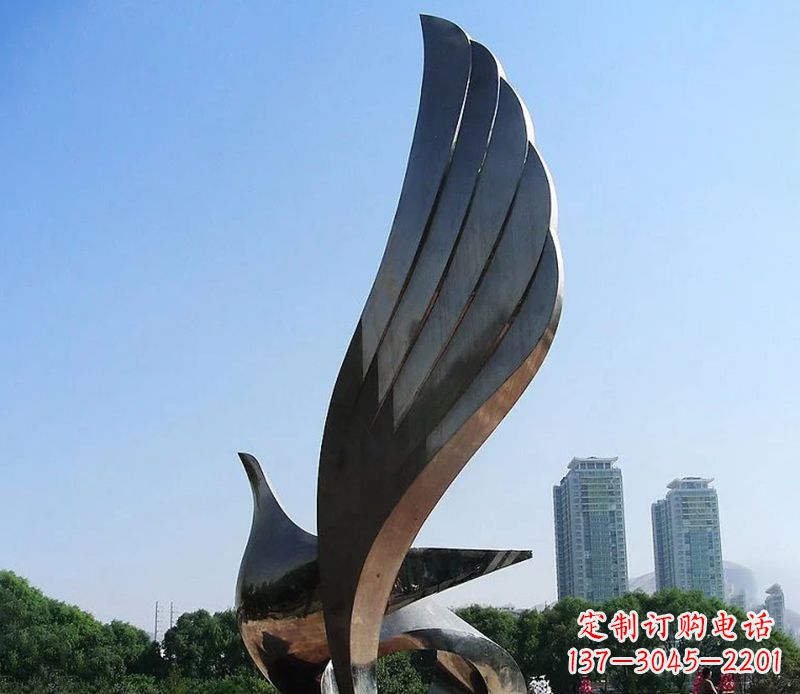 黄冈不锈钢翅膀雕塑象征着自由的美