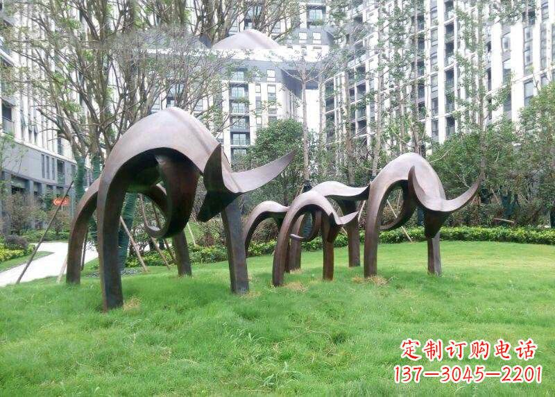 黄冈抽象牛铸铜雕塑-小区园林草坪动物摆件