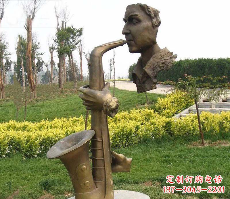 黄冈萨克斯雕塑艺术的精美表现