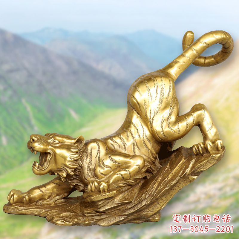 黄冈纯铜鎏金老虎下山雕塑,生肖虎动物雕塑摆件
