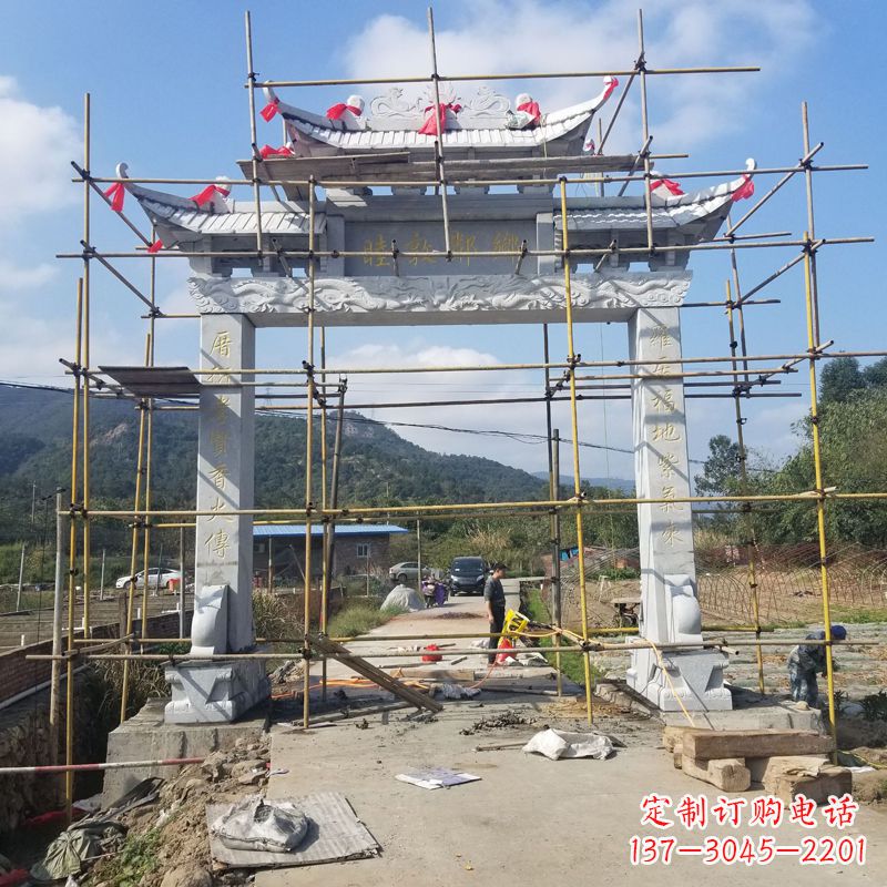 黄冈村庄石牌坊雕塑传承民间文化