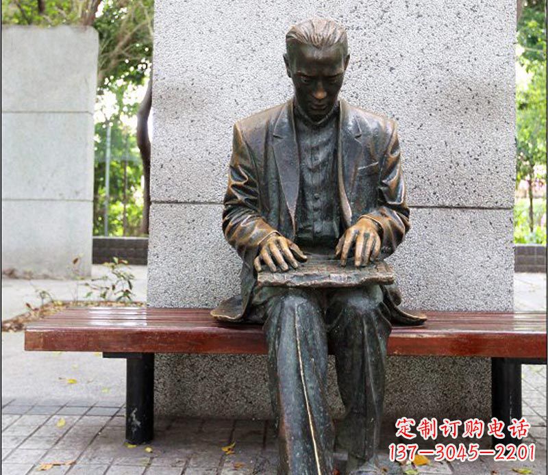 黄冈“男性英姿飒爽的雕塑”