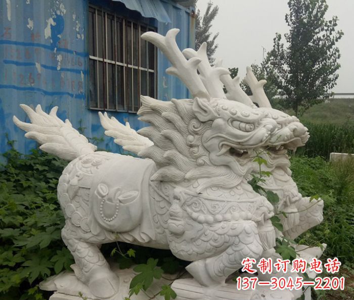 黄冈精美的大理石麒麟雕塑