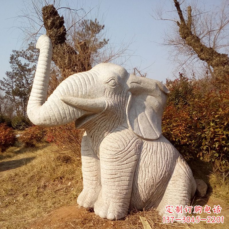 黄冈象征传统文化的大象雕塑