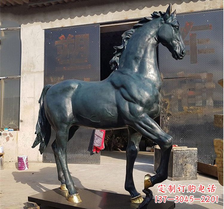黄冈独特优雅的大型铸铜马雕塑