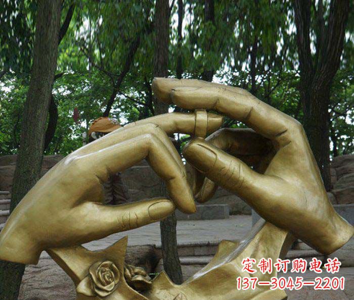 黄冈精美戒指铜雕塑